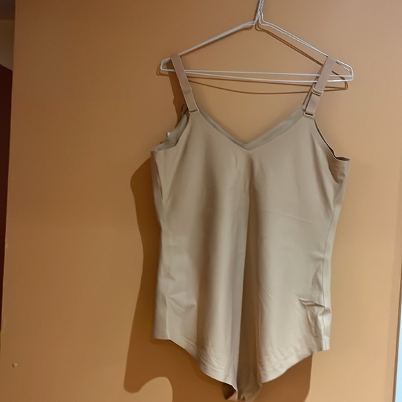 Ladies shape wear - Picture 2 of 11